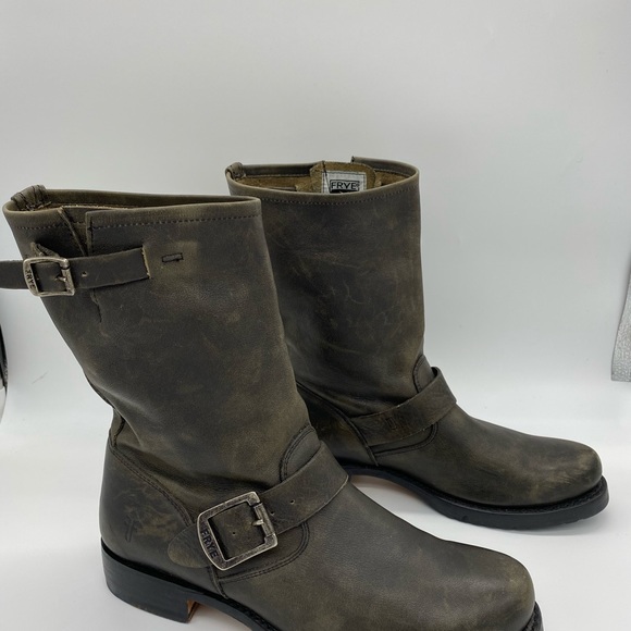 Boots - Picture 4 of 7